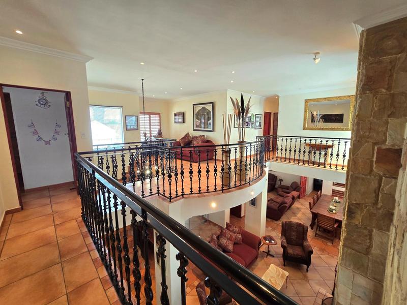 5 Bedroom Property for Sale in Golden Mile Western Cape